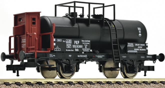 Tank car with brakemans cabin<br /><a href='images/pictures/Fleischmann/178812.jpg' target='_blank'>Full size image</a>